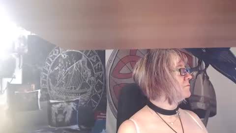 Michelle online show from June 19, 4:17 am