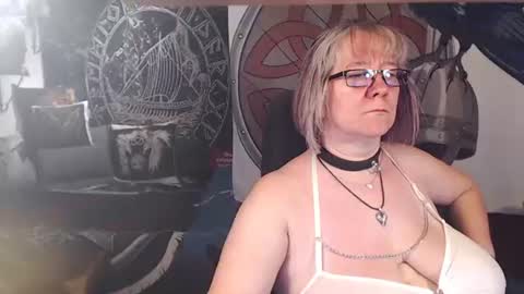 Michelle online show from June 22, 5:54 pm
