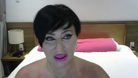 kleo901854860422 online show from June 30, 11:22 am