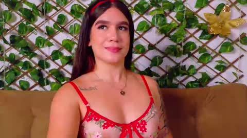 kloe_bella online show from November 13, 1:43 pm