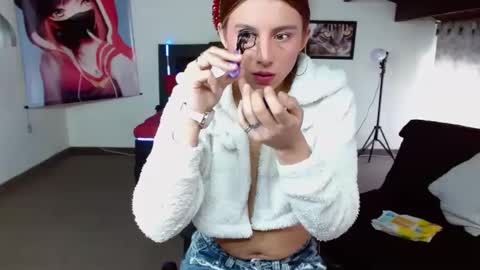 Kloe deker online show from February 15, 2:11 pm