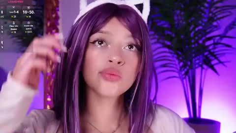 Snapshot of kloe_meow chatting on June 22, 3:47 am Kloe online show from June 22, 3:47 am