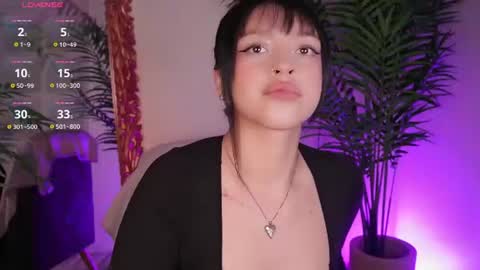 Snapshot of kloe_meow chatting on June 27, 3:33 am Kloe online show from June 27, 3:33 am