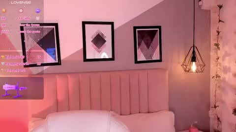 Snapshot of kloe_raize chatting on February 14, 2:07 am Kloe online show from February 14, 2:07 am