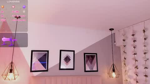 Snapshot of kloe_raize chatting on February 27, 12:21 am Kloe online show from February 27, 12:21 am