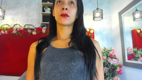Snapshot of kloeh_star chatting on April 5, 8:17 pm Kloeh online show from April 5, 8:17 pm