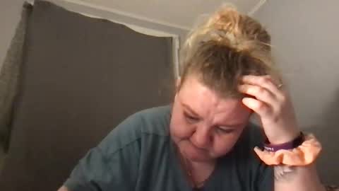 kmarie1196 online show from February 16, 11:23 pm