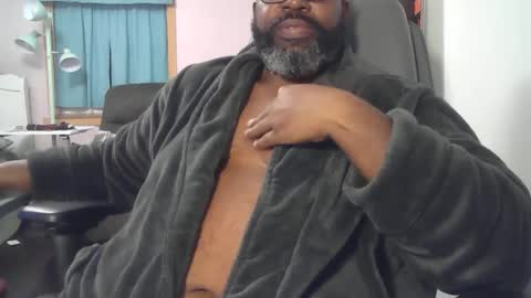 ChubbyBlkKing82 online show from January 28, 11:17 pm