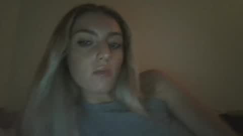 Snapshot of kmb25 chatting on May 19, 6:20 am kmb25 online show from May 19, 6:20 am