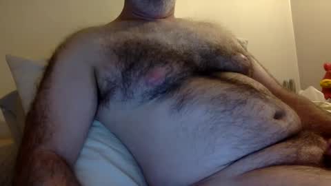 Snapshot of knbnyc chatting on December 5, 12:52 am knbnyc online show from December 5, 12:52 am