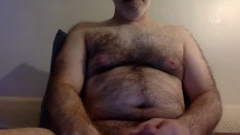 Snapshot of knbnyc chatting on January 4, 5:05 pm knbnyc online show from January 4, 5:05 pm