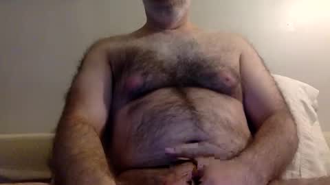 Snapshot of knbnyc chatting on February 10, 12:18 pm knbnyc online show from February 10, 12:18 pm