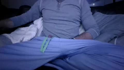 Snapshot of knight3975 chatting on November 22, 3:27 am Knight3975 online show from November 22, 3:27 am