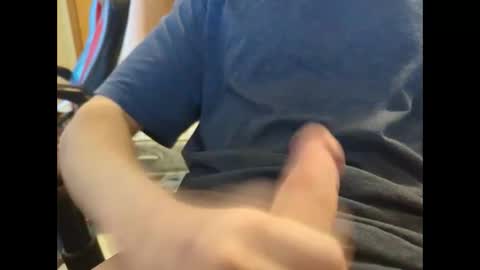 kniloc online show from February 18, 7:30 pm