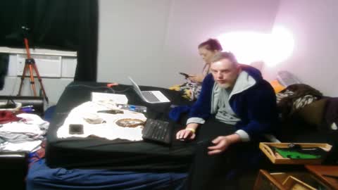 Snapshot of knkycpl6944 chatting on October 12, 7:18 am Kevin Fitz online show from October 12, 7:18 am