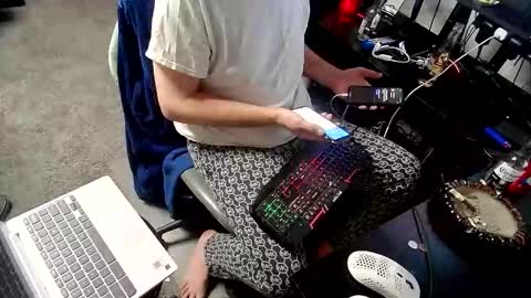 Snapshot of knkycpl6944 chatting on December 1, 12:26 am Kevin Fitz online show from December 1, 12:26 am