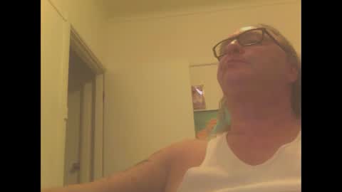 Snapshot of knobout chatting on December 9, 3:50 am knobout online show from December 9, 3:50 am