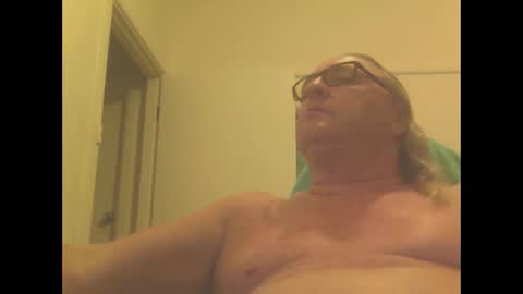 Snapshot of knobout chatting on December 23, 4:39 pm knobout online show from December 23, 4:39 pm