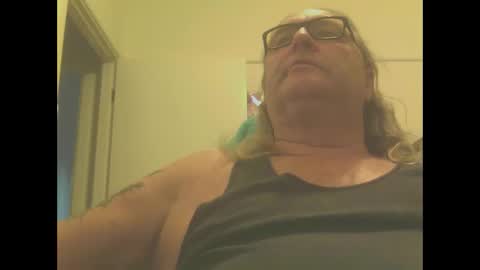 Snapshot of knobout chatting on January 19, 8:29 am knobout online show from January 19, 8:29 am