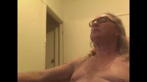 Snapshot of knobout chatting on September 22, 11:45 am knobout online show from September 22, 11:45 am