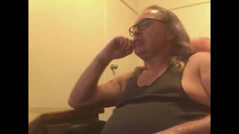 knobout online show from February 25, 10:36 am