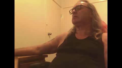 knobout online show from March 3, 8:42 am