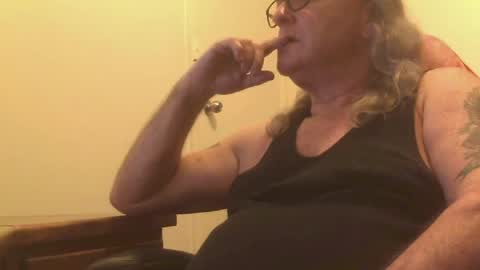 knobout online show from June 30, 11:44 am