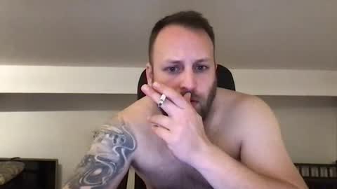 hugo online show from January 27, 9:00 pm