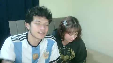 Snapshot of koiseraphin chatting on November 30, 10:58 pm Jacob and Victoria online show from November 30, 10:58 pm