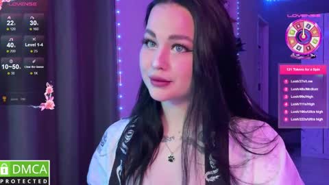 Mia online show from March 6, 11:42 pm