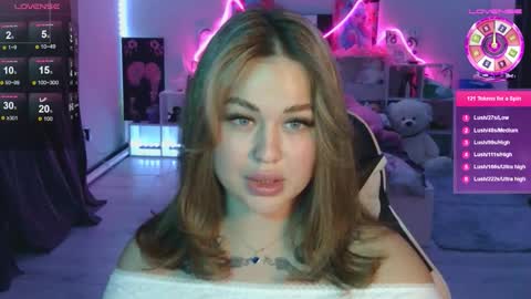 Mia online show from October 24, 6:37 pm