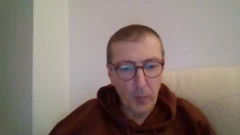 Snapshot of kolesie7 chatting on December 2, 6:10 pm JUAN CARLOS online show from December 2, 6:10 pm