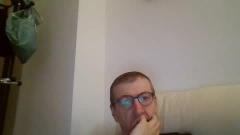 Snapshot of kolesie7 chatting on September 15, 8:20 pm JUAN CARLOS online show from September 15, 8:20 pm