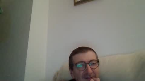 Snapshot of kolesie7 chatting on October 11, 10:19 pm JUAN CARLOS online show from October 11, 10:19 pm