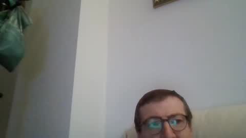 Snapshot of kolesie7 chatting on October 18, 8:42 pm JUAN CARLOS online show from October 18, 8:42 pm