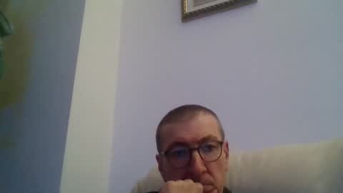 Snapshot of kolesie7 chatting on October 28, 7:27 pm JUAN CARLOS online show from October 28, 7:27 pm