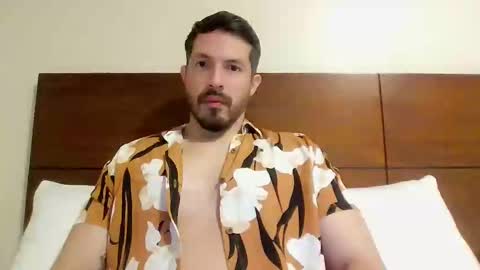 Snapshot of kolombianox chatting on October 19, 4:24 am kolombianox online show from October 19, 4:24 am