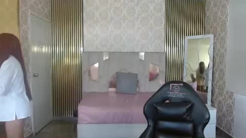 kolyn_tay online show from June 20, 7:05 pm