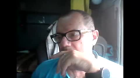 Snapshot of komputer123456789 chatting on November 16, 10:32 am Bogdan online show from November 16, 10:32 am