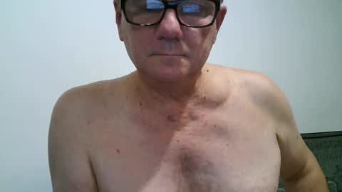 Snapshot of komputer123456789 chatting on November 20, 10:42 pm Bogdan online show from November 20, 10:42 pm