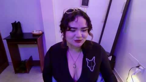 camila online show from February 24, 4:54 am