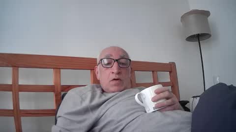 Snapshot of kooman65 chatting on April 16, 6:47 am kooman65 online show from April 16, 6:47 am