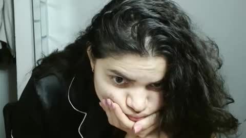 Karoll online show from November 13, 2:21 am