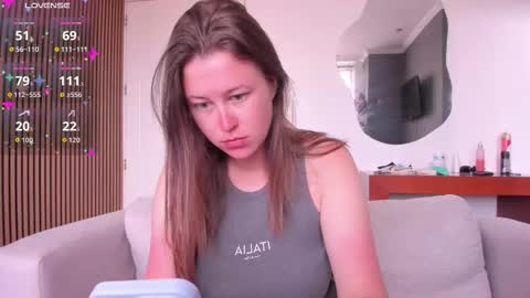 Snapshot of kortney_williams chatting on December 15, 4:33 pm Twiix online show from December 15, 4:33 pm