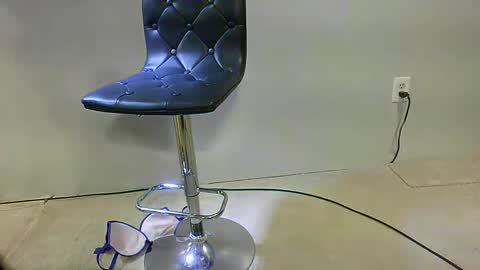 More online show from December 10, 8:38 pm
