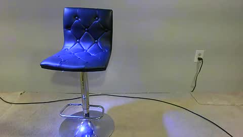 More online show from December 18, 5:21 pm