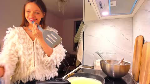 Snapshot of kossie_ chatting on February 1, 3:39 pm kossie_ online show from February 1, 3:39 pm