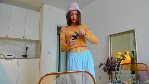 Snapshot of kossie_ chatting on February 6, 11:54 am kossie_ online show from February 6, 11:54 am