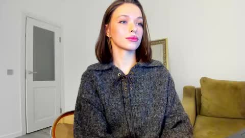 Snapshot of kossie_ chatting on November 2, 10:23 pm kossie_ online show from November 2, 10:23 pm