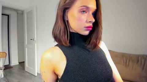 Snapshot of kossie_ chatting on November 27, 8:33 pm kossie_ online show from November 27, 8:33 pm